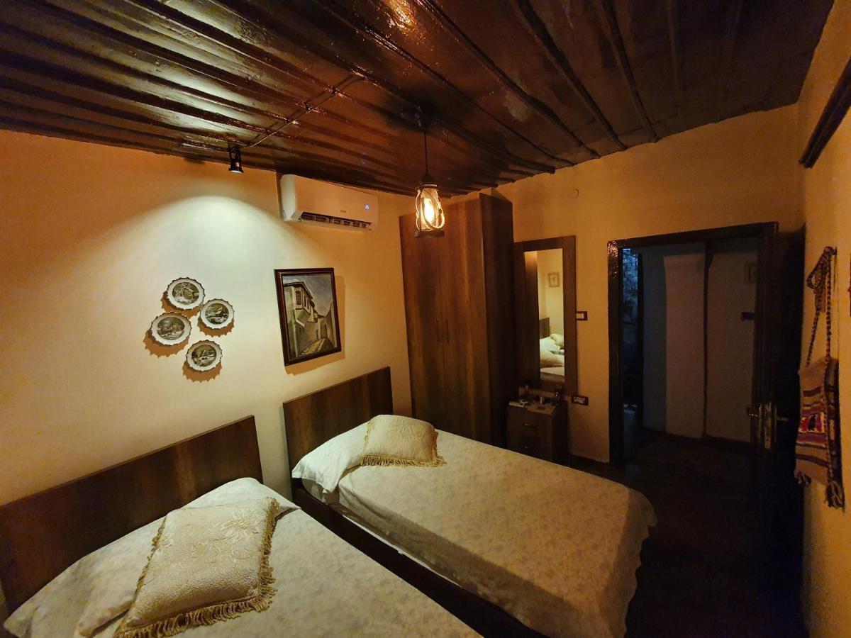 Restaurant & Guest House Semani Berat Kültér fotó