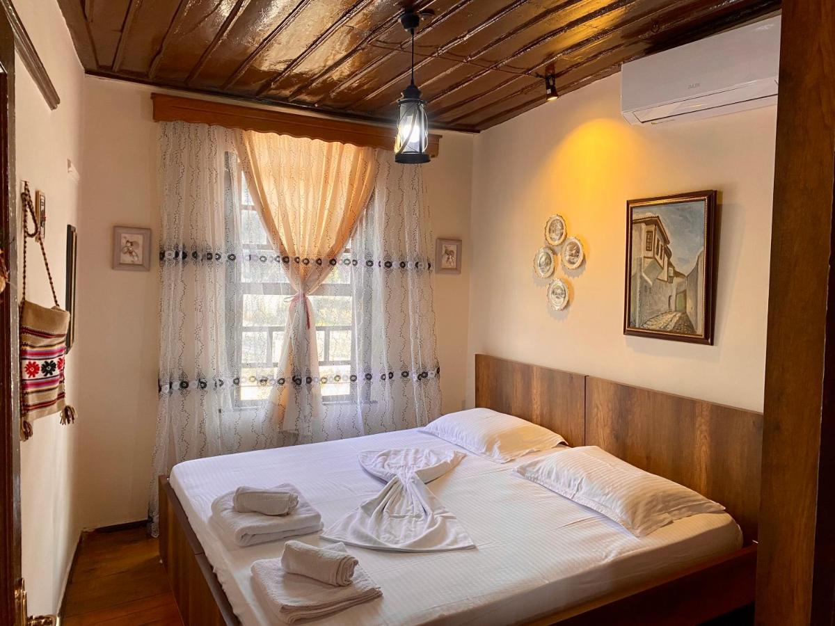 Restaurant & Guest House Semani Berat Kültér fotó